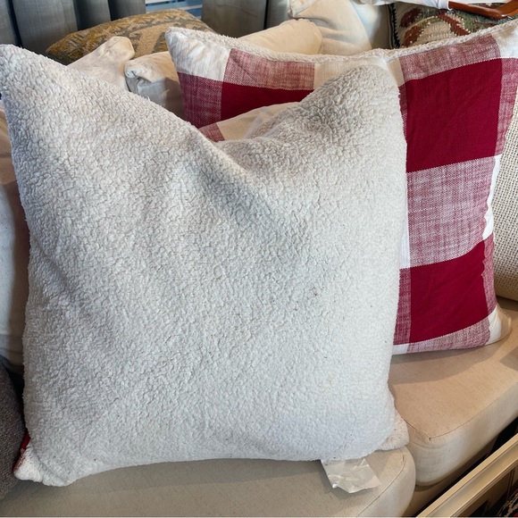 NWT Bee & Willow Buffalo Check Euro Pillow 26” - Picture 2 of 14